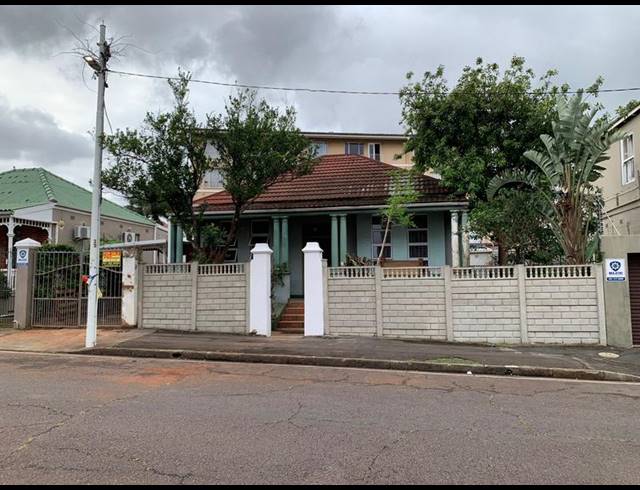 BUSINESS FOR SALE IN WINDERMERE